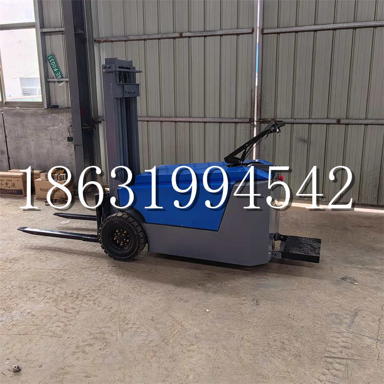 麻山区全电动叉车插腿式堆高车液压装卸车1.5吨升高小型站驾式铲车